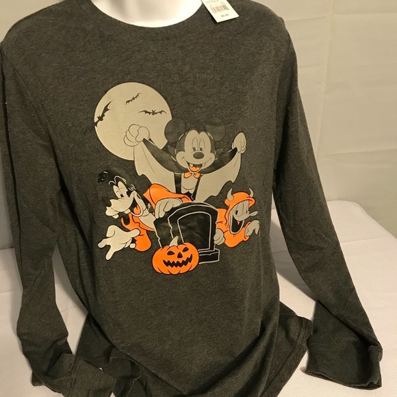 Disney Tops - Halloween T Shirt
